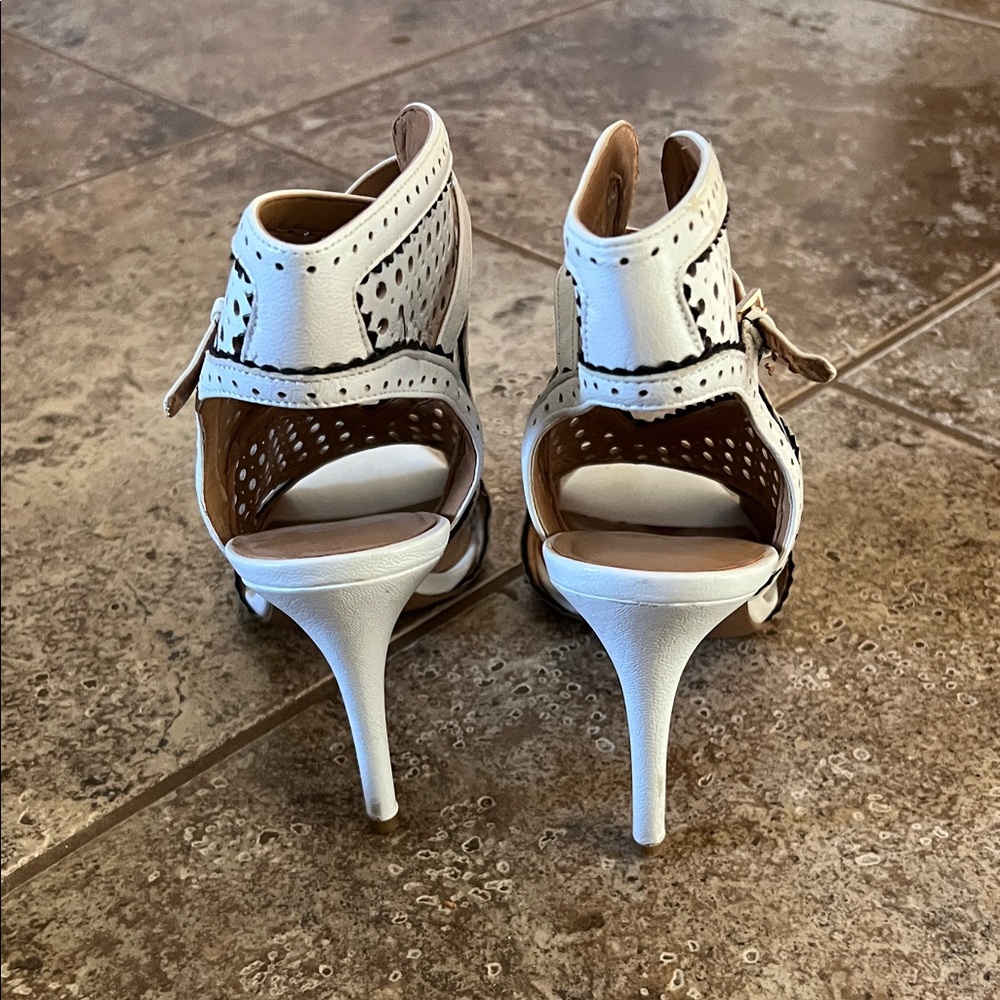 Nine West White Perforated Heels - Picture 4 of 7